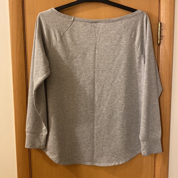 Torrid Foil Off Shoulder Boat Neck Lightweight Sweatshirt Grey Gray Plus 1/1X - Picture 9 of 11